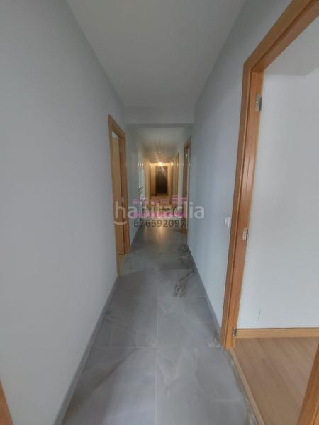 Foto f4b22ab6-9793-43e7-bf85-92537a42294b. Affitto appartamento in Berbés - Peritos Vigo