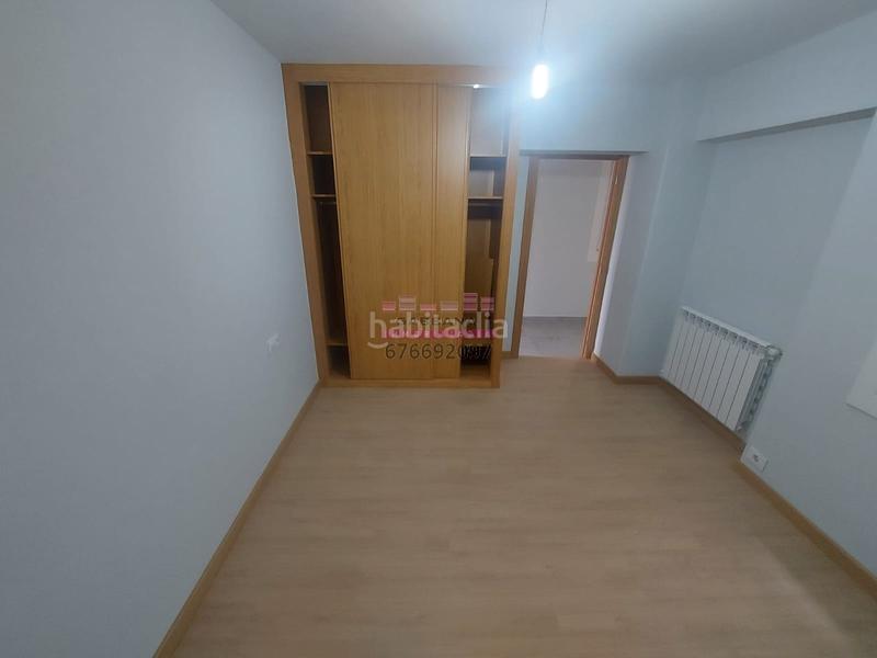 Foto 72f5bacf-6ce3-4d11-893f-854cdb47d7cb. Alquiler piso plaza industria - recien refomado para estrenar!! en Vigo