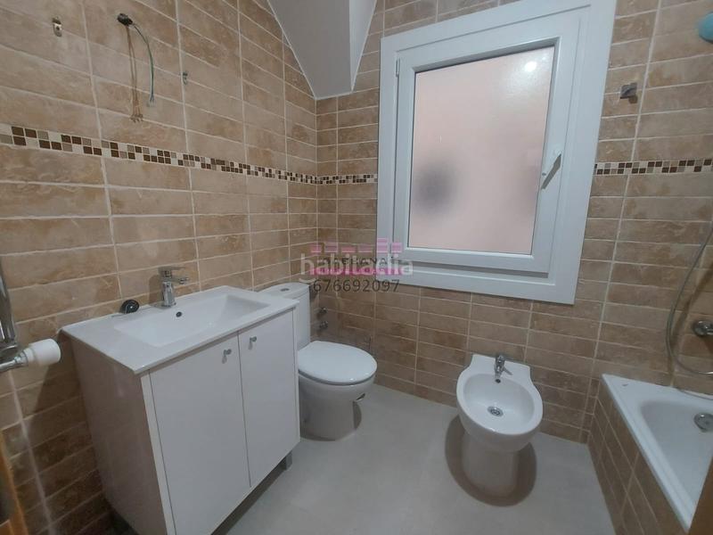 Foto a0afcc80-4232-4c70-89d8-a0e75397a45e. Alquiler piso plaza industria - recien refomado para estrenar!! en Vigo