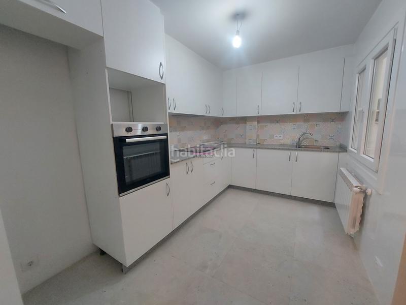 Foto 1d045eaf-741e-423e-baa9-0aa485a963cc. Location appartement dans Berbés - Peritos Vigo