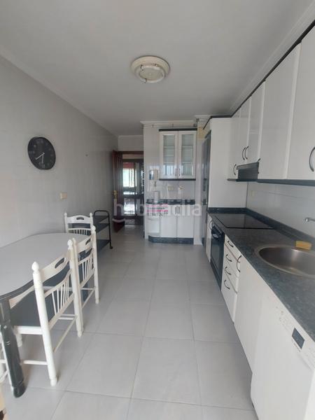 Foto 7bf5cf7b-9225-4608-afe3-fd2a507e242b. Miete etagenwohnung mit parking in O Castro Vigo