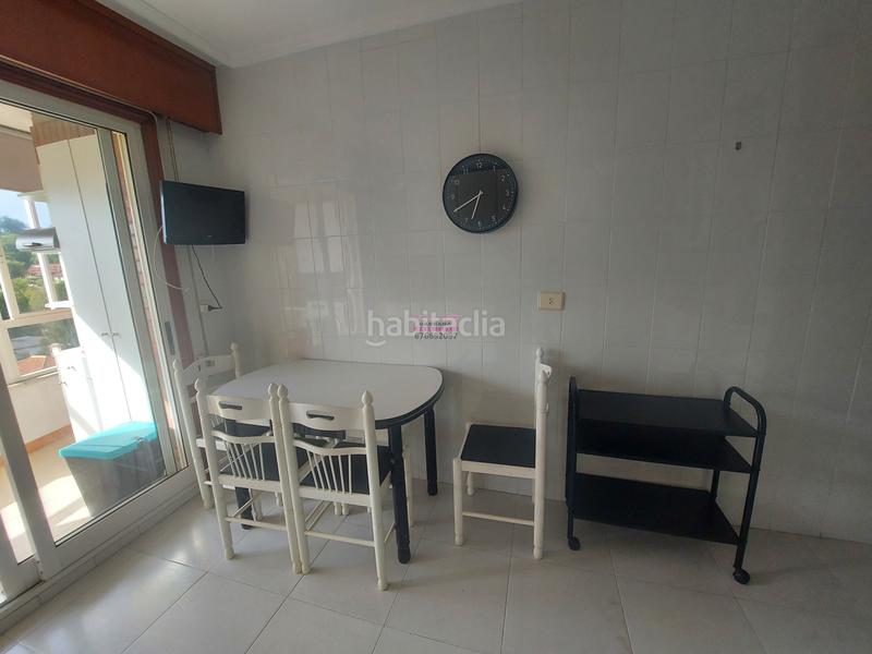 Foto 1595eb04-d35d-4e88-aa17-2e9f348e7f25. Rent flat with parking in O Castro Vigo