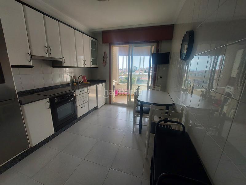 Foto 913dc4e1-4f3f-4f82-ad31-780ffd19b1a1. Rent flat with parking in O Castro Vigo