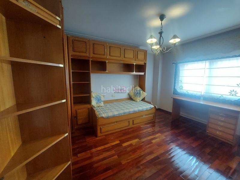 Foto cfbe7eec-5447-4370-9e3b-6111aec7d051. Rent flat with parking in O Castro Vigo