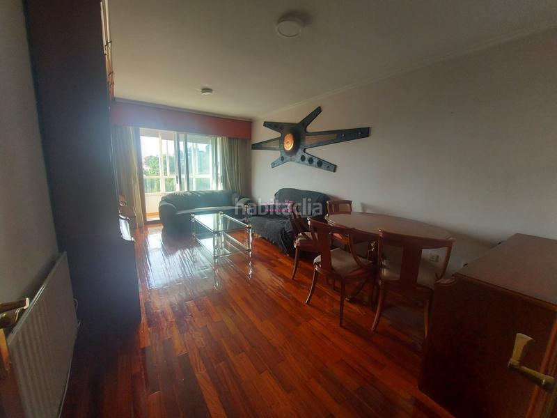Foto fd229ba5-d7e6-4ea4-8b90-dbb16437da27. Rent flat with parking in O Castro Vigo