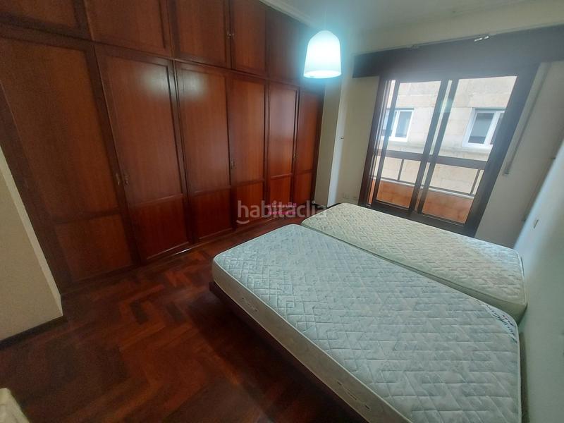 Foto 00ada4d6-3598-4ce7-ad9d-7c3e37bb175d. Alquiler piso zona centro . parking y trastero en Vigo