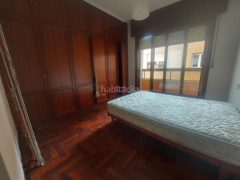 Foto 3602c444-4d1c-4a46-800a-7278843efea6. Alquiler piso zona centro . parking y trastero en Vigo