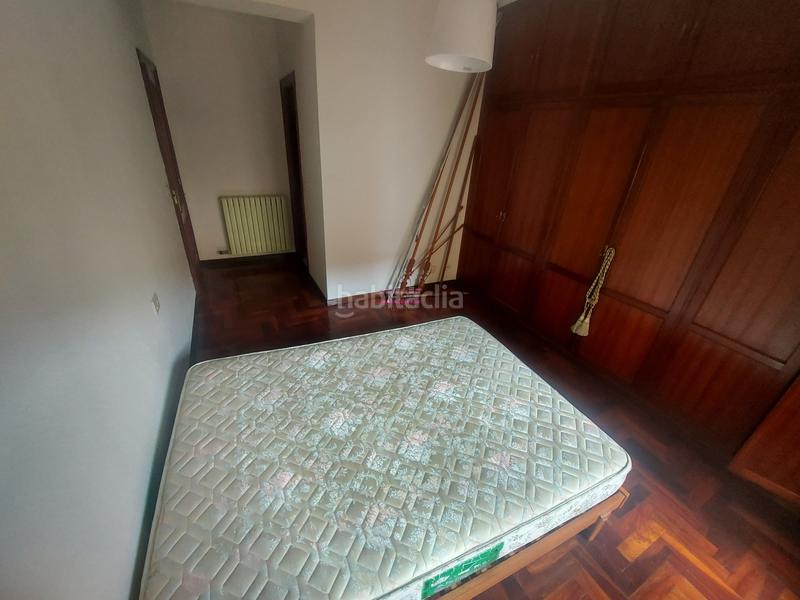 Foto d697b09c-fb8d-4b97-b7e6-2586722e94e4. Alquiler piso zona centro . parking y trastero en Vigo