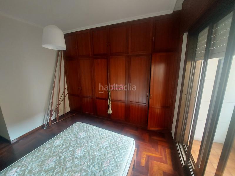 Foto fa4ad9c2-00e7-4a89-a8be-27338be14245. Alquiler piso zona centro . parking y trastero en Vigo
