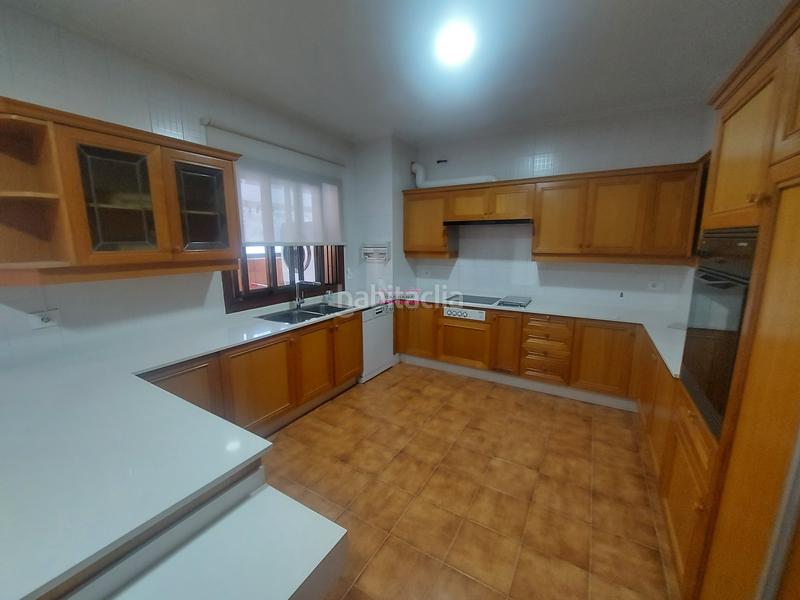 Foto 0af8471a-17a0-4d96-a7a1-1a47c64feece. Location appartement avec parking dans Centro - Areal Vigo