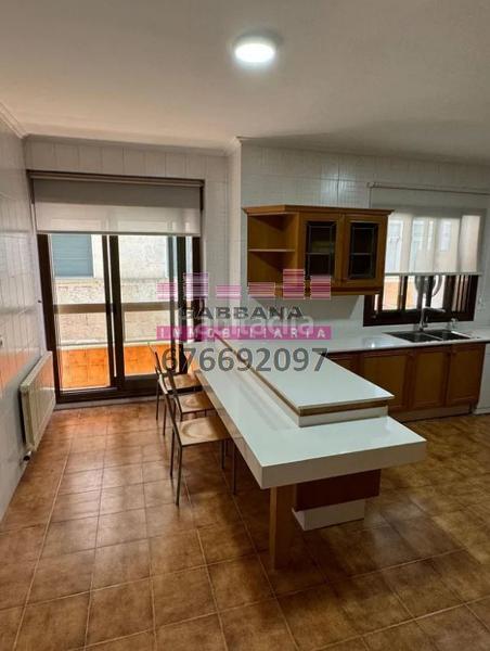 Foto ab17f6c7-c388-4687-87b5-798f0ab240ac. Location appartement avec parking dans Centro - Areal Vigo