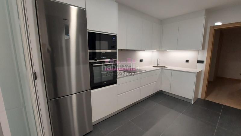Foto 817d8e63-8750-40a0-851c-adbff7d85730. Alquiler piso en Centro - Areal Vigo