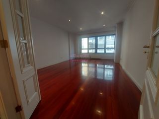 Miete Etagenwohnung in Rúa de bolivia 31