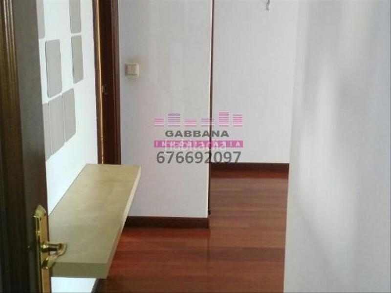 Foto 03b7ddba-3eef-4548-9073-bfd2e77d0c4f. Alquiler piso cc. vialia - sin muebles en Centro - Areal Vigo
