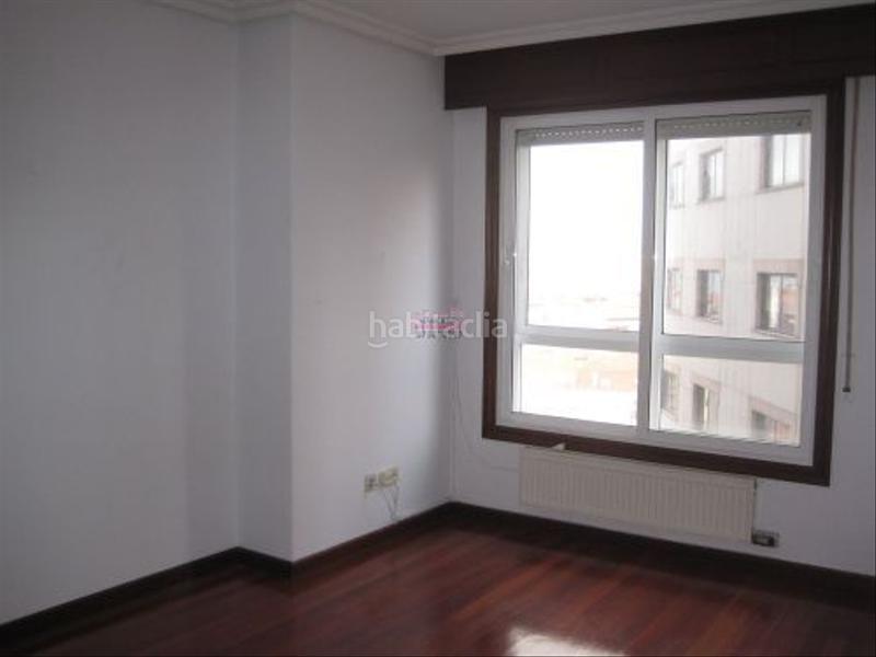 Foto 858385c5-32ca-4146-b094-4a158e9aaba0. Alquiler piso cc. vialia - sin muebles en Centro - Areal Vigo