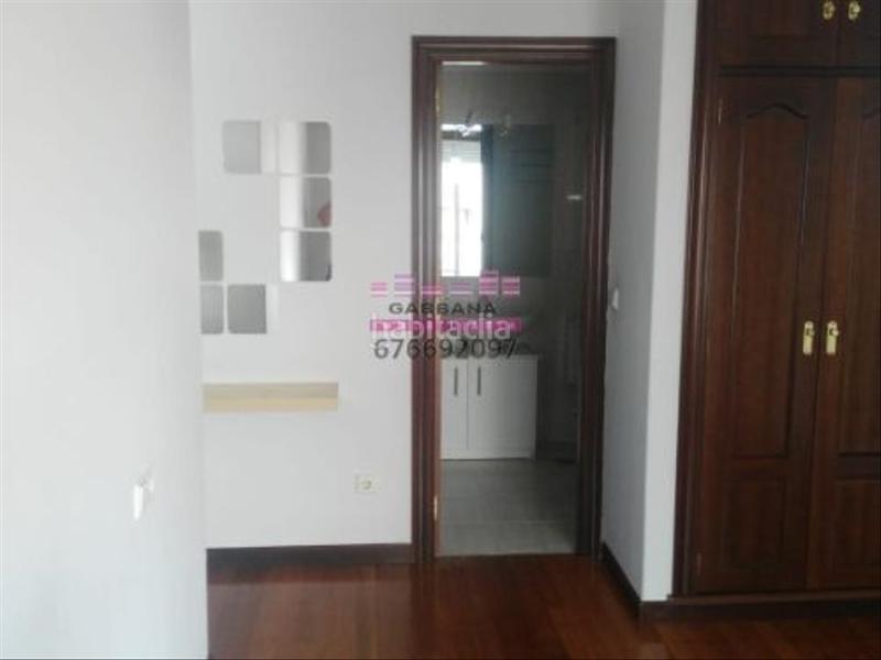 Foto 8c35ab08-cae5-4a1f-8be7-9f593657e8b0. Alquiler piso cc. vialia - sin muebles en Centro - Areal Vigo