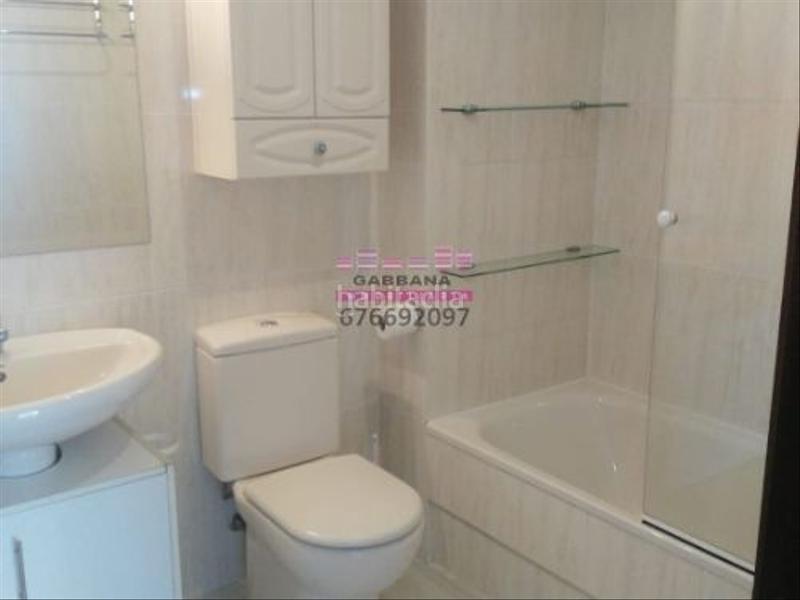 Foto 921fd8d6-a5e2-490c-b4b8-cd83ad83bfe2. Alquiler piso cc. vialia - sin muebles en Centro - Areal Vigo