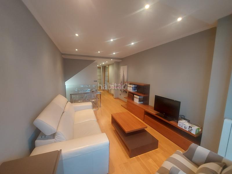 Foto 331af30d-58e6-438a-9485-c744570161d6. Alquiler dúplex excelente duplex nuevo situado en la centrica calle urzaiz en Vigo