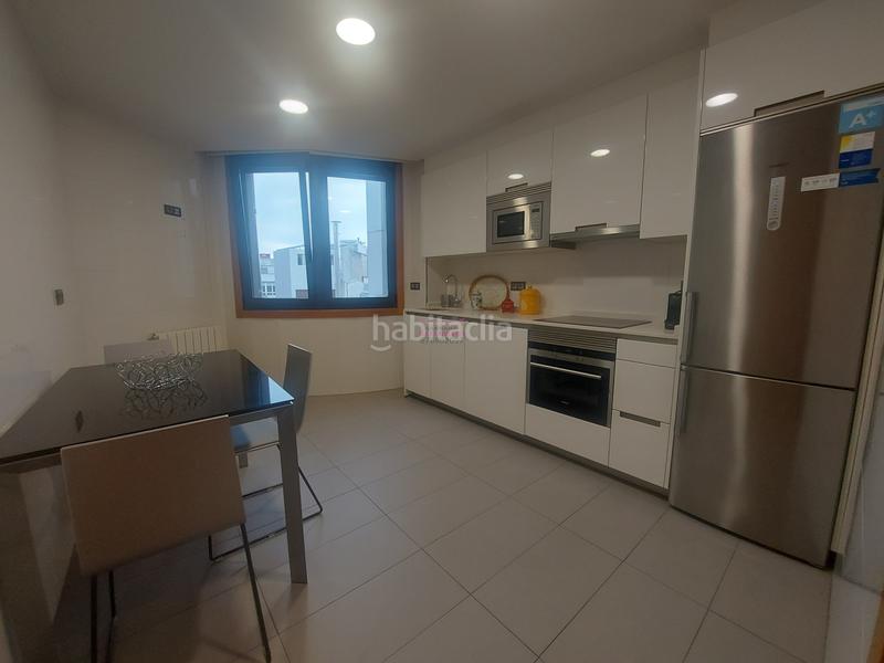 Foto 62f360cb-1d82-4f23-85a7-f0d7e52a3c05. Alquiler dúplex excelente duplex nuevo situado en la centrica calle urzaiz en Vigo