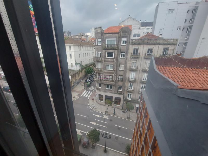 Foto 7a3d9e50-1f74-4b3e-9d73-ffe204c07afd. Alquiler dúplex excelente duplex nuevo situado en la centrica calle urzaiz en Vigo