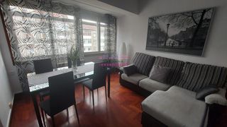 Etagenwohnung in Avenida da Gran Vía 45