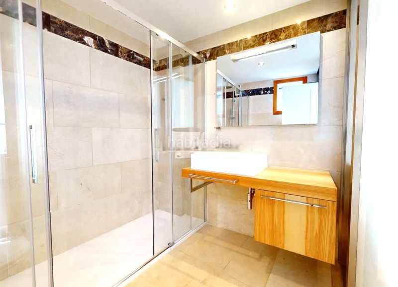 Foto 3ee8f55e-d954-4040-bd9f-05f049cad27a. Piso en rúa colón 23 en Centro - Areal Vigo