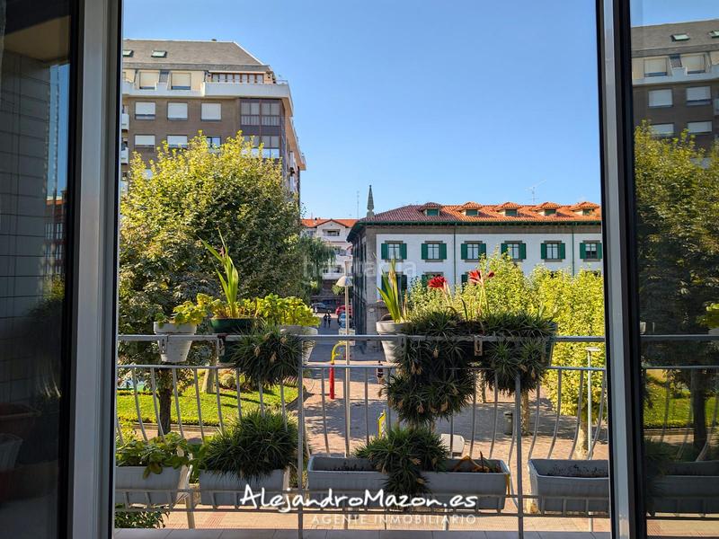 Foto 24068aaf-8666-4c6a-8f8e-61eba3c49089. Piso en la ronda 48 vistas al mar. 4 habitaciones, terraza y garaje en Castro - Urdiales