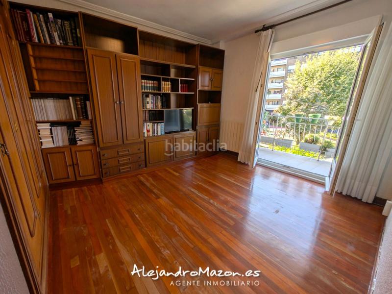 Foto 5817f4b9-b5a8-424c-9213-6cf436eae866. Piso en la ronda 48 vistas al mar. 4 habitaciones, terraza y garaje en Castro - Urdiales