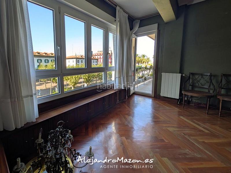 Foto 5bdfbf66-88a2-488a-b6e5-1fe8aba1d8a2. Piso en la ronda 48 vistas al mar. 4 habitaciones, terraza y garaje en Castro - Urdiales