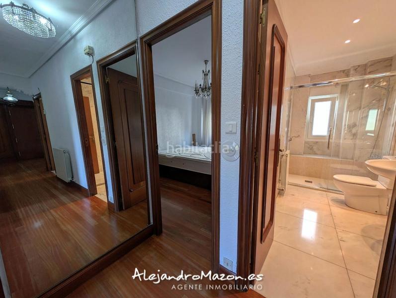 Foto b1764408-5fec-4f34-a86f-af4e3db9a6e8. Piso en la ronda 48 vistas al mar. 4 habitaciones, terraza y garaje en Castro - Urdiales