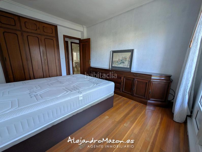 Foto b344cd0a-03f6-46db-b930-f5e7f49c40ba. Piso en la ronda 48 vistas al mar. 4 habitaciones, terraza y garaje en Castro - Urdiales
