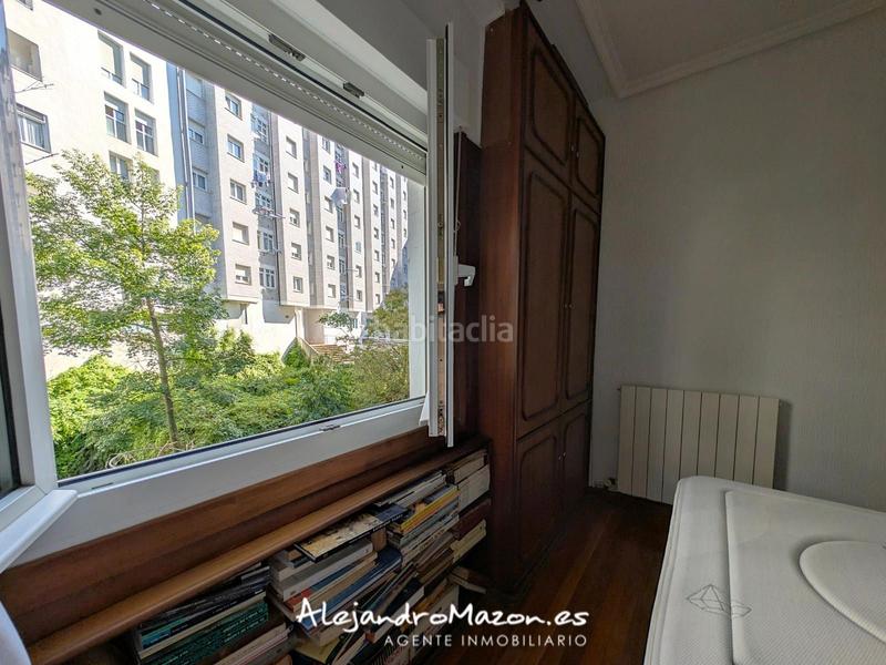 Foto d921d1e3-d8a2-4ef4-85ba-0a5902dfc4c2. Piso en la ronda 48 vistas al mar. 4 habitaciones, terraza y garaje en Castro - Urdiales