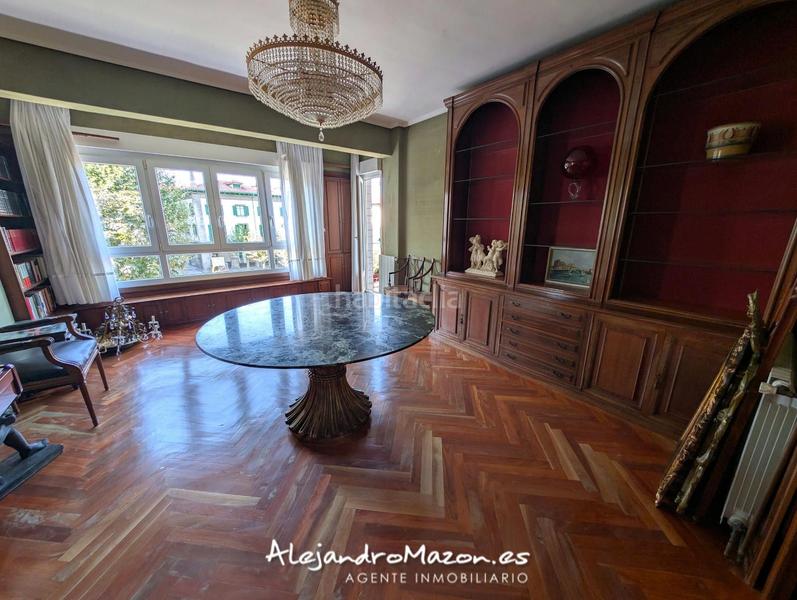 Foto e46ef3c2-2d87-450d-9622-f9bcc155fe2d. Piso en la ronda 48 vistas al mar. 4 habitaciones, terraza y garaje en Castro - Urdiales