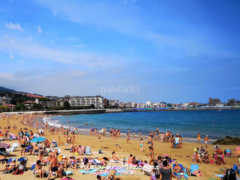 Foto f18afc39-dc80-4eb5-8c0f-ef0ffc942bbf. Piso en la ronda 48 vistas al mar. 4 habitaciones, terraza y garaje en Castro - Urdiales