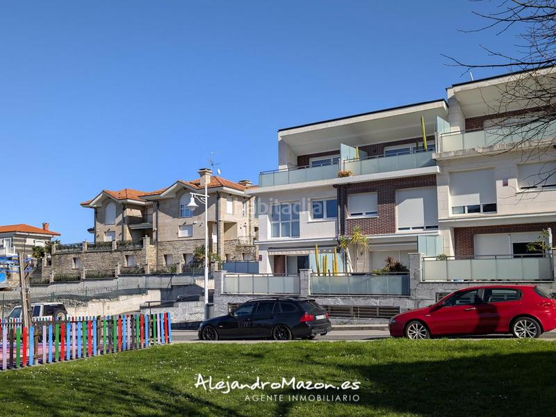 Foto 16fd6560-10d2-40af-9663-c1d24941765f. Casa adosada en españa 4 en la zona alta de Cotolino. amplias y soleadas terrazas. en Castro - Urdiales