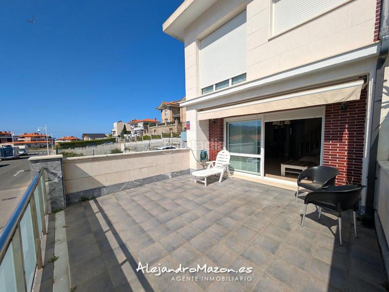 Foto 1f41fb44-d80e-4252-b2aa-5b8ab8d6bb35. Casa adosada en españa 4 en la zona alta de Cotolino. amplias y soleadas terrazas. en Castro - Urdiales
