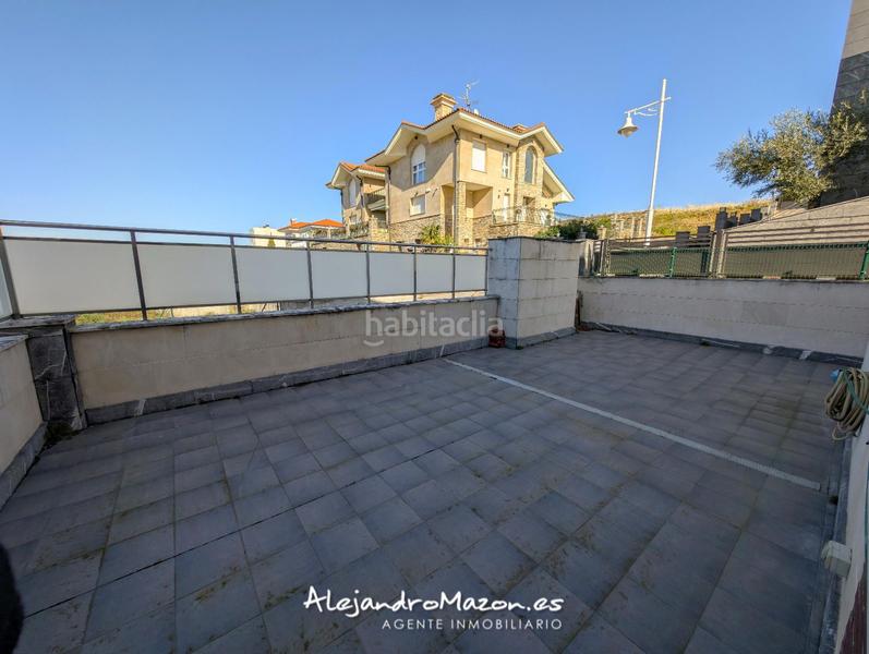 Foto 2d13520c-616d-428d-8964-3b0469a95952. Casa adosada en españa 4 en la zona alta de Cotolino. amplias y soleadas terrazas. en Castro - Urdiales