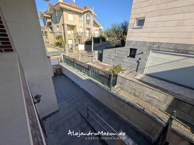 Foto 42552d1b-9fa3-459c-aba2-ee44c8e3e5f3. Casa adosada en españa 4 en la zona alta de Cotolino. amplias y soleadas terrazas. en Castro - Urdiales