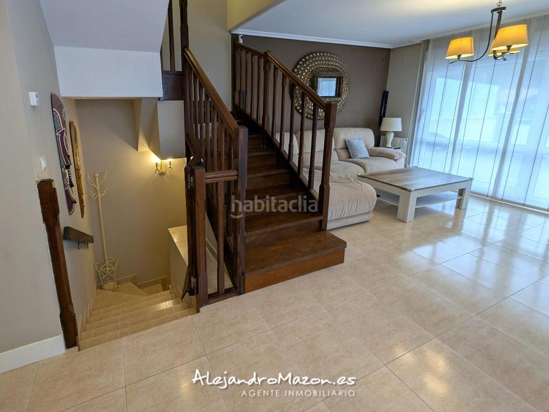 Foto b06dace3-47da-4738-86e5-6c5775b8a76d. Casa adosada en españa 4 en la zona alta de Cotolino. amplias y soleadas terrazas. en Castro - Urdiales