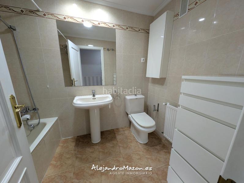 Foto 97b4f939-d8f5-47b3-8e95-2f234e7edf60. Pis a voluntariado 6 a Centro Castro - Urdiales