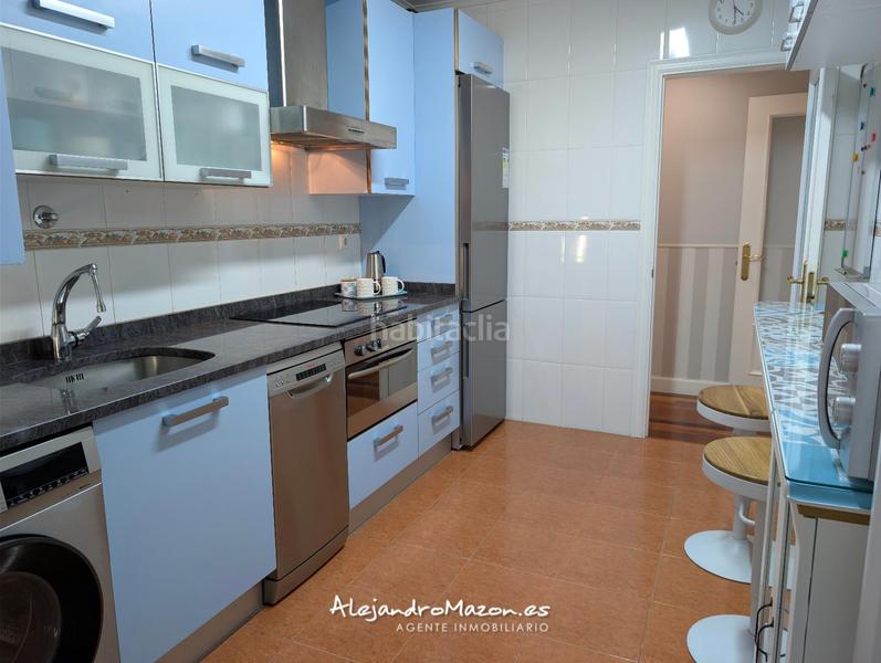 Foto ed73e74c-bd19-407f-a380-f29bbd07c8a1. Pis a voluntariado 6 a Centro Castro - Urdiales