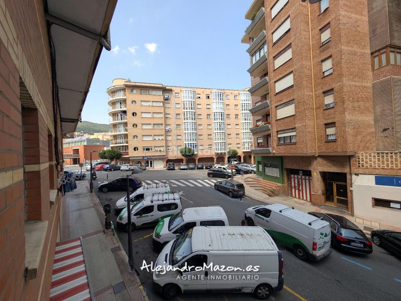 Foto b3b93a79-02d3-4650-bd1e-6a3ef6da5000. Pis a leonardo rucabado 7 a Centro Castro - Urdiales