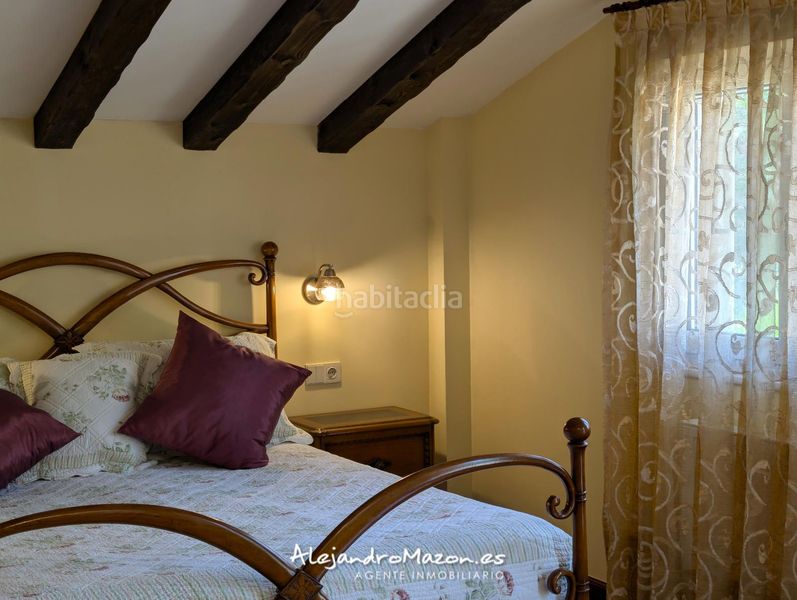 Foto 1efa46c0-0b2b-4c64-82ff-06cb35a013d3. Casa adossada a sámano 85b a Samano Castro - Urdiales