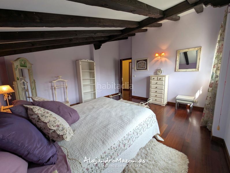Foto 2a821225-4718-4f1e-8dee-17456d0cfaea. Casa adossada a sámano 85b a Samano Castro - Urdiales