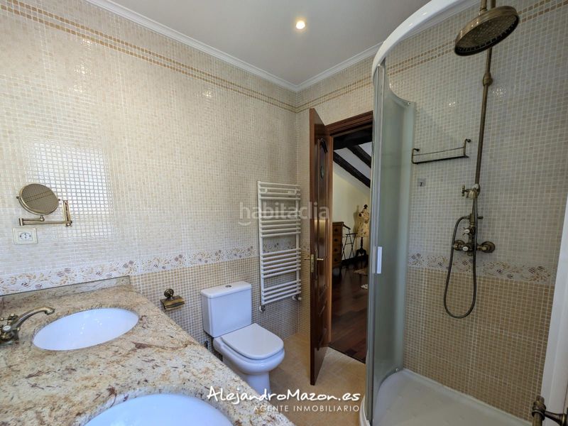 Foto 4077bdfd-ad2b-408b-84ae-b3af392073bb. Casa adossada a sámano 85b a Samano Castro - Urdiales