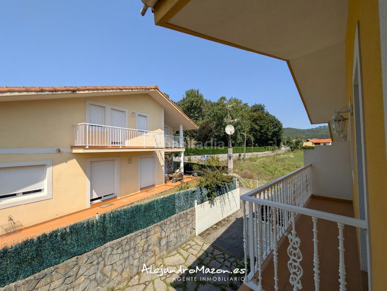 Foto a9ab1075-ff46-483a-975d-afc433b9d127. Casa adossada a sámano 85b a Samano Castro - Urdiales
