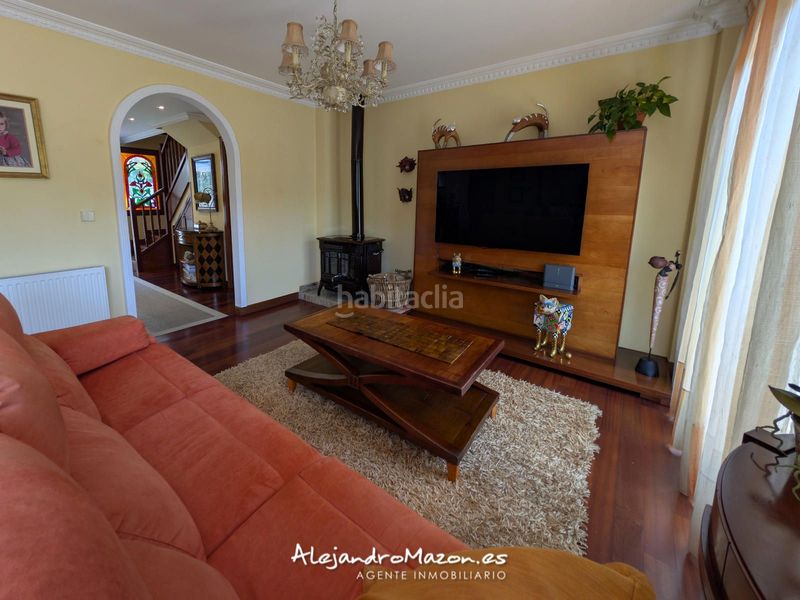 Foto ba0ae330-3b72-466b-8496-31675648a2a9. Casa adossada a sámano 85b a Samano Castro - Urdiales