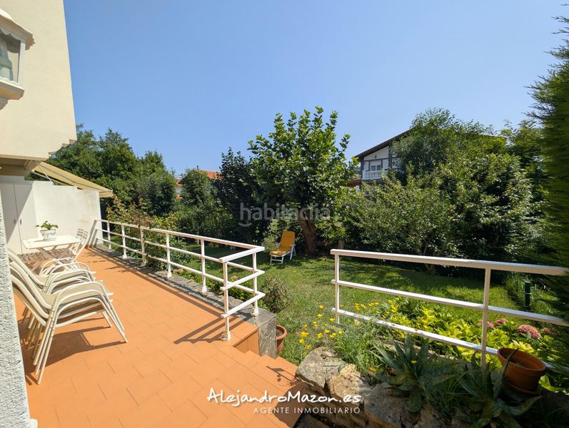 Foto d1e2639f-91f6-4883-93af-4f8ed1f517f4. Casa adossada a sámano 85b a Samano Castro - Urdiales