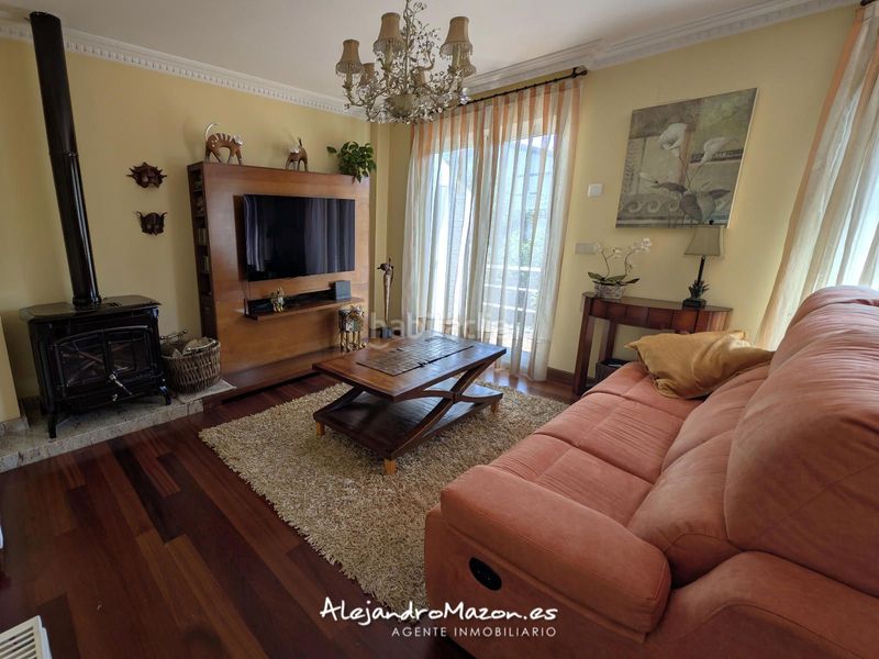 Foto d3d12ff2-774a-442b-8b88-d2e451d6b1bb. Casa adossada a sámano 85b a Samano Castro - Urdiales