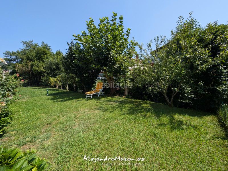 Foto f8da2376-6245-4470-a0f1-fb1c6017c3ec. Casa adossada a sámano 85b a Samano Castro - Urdiales